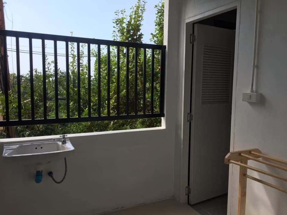 A Pousada Sea Breeze Backpacker Ko Pha Ngan Exterior foto